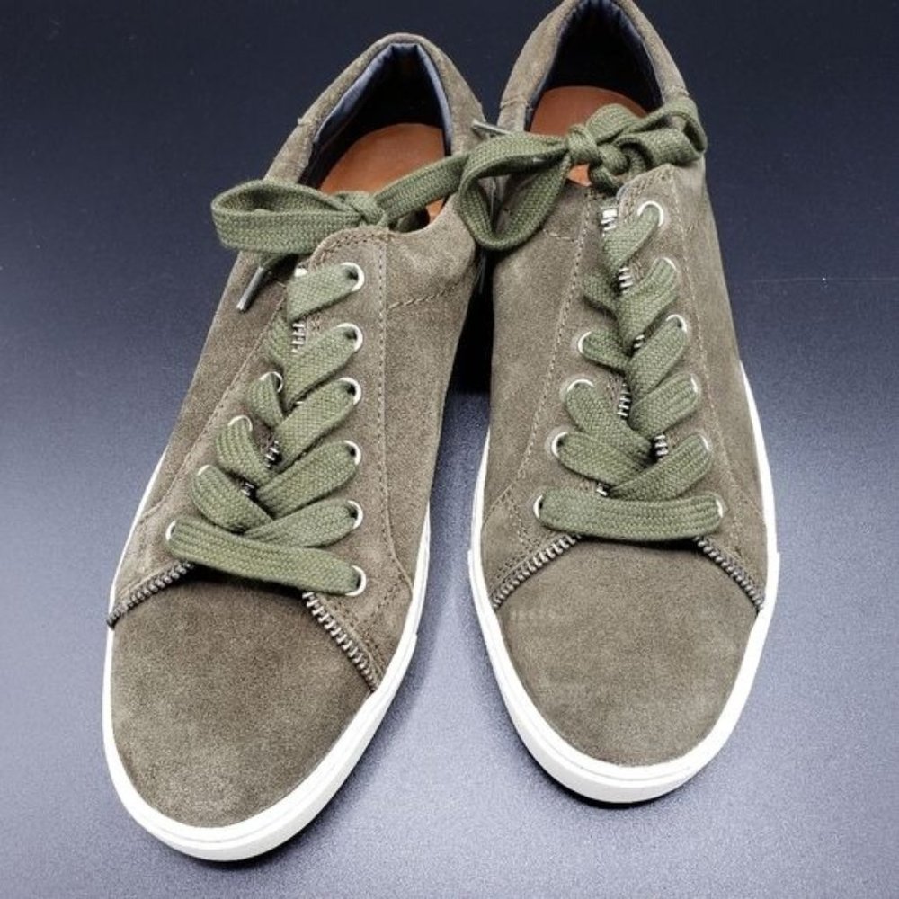 Frye & Co NEW No box Sindy moto Low Top  Suede green Sneaker zipper Woman size 8